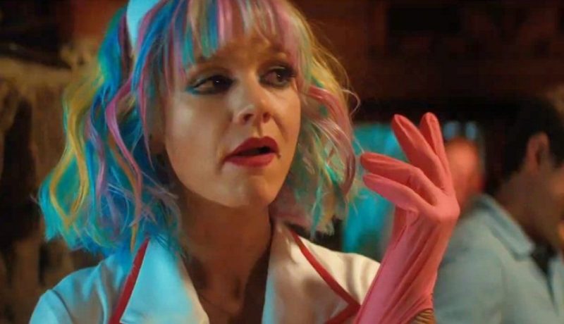 F ÚNICA Promising-Young-Woman