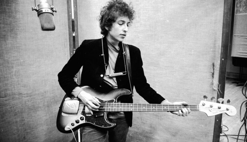 F2 Bob-Dylan-young-1