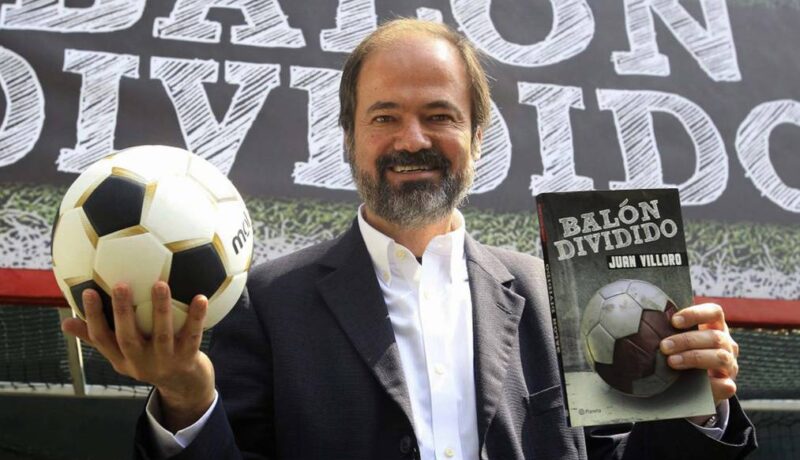 Villoro libro y pelota