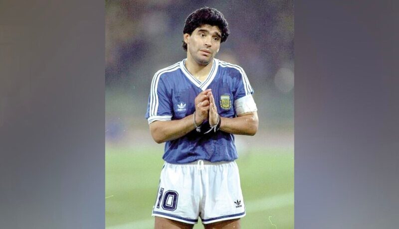 Maradona pide