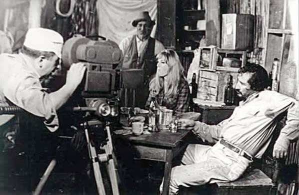 Jorge Ruiz filma Mina Alaska