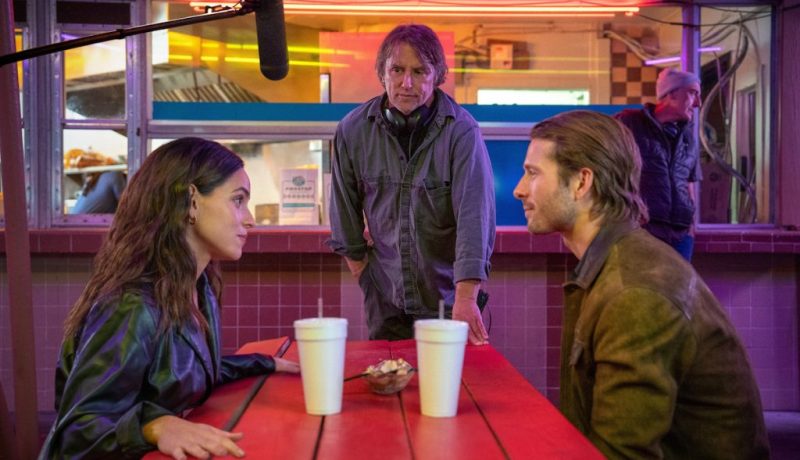 Complices del engaño foto