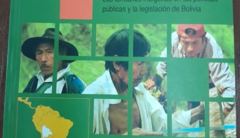 Foto libro alejandro almaraz