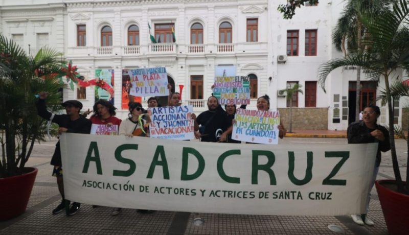 protesta artistas santa cruz