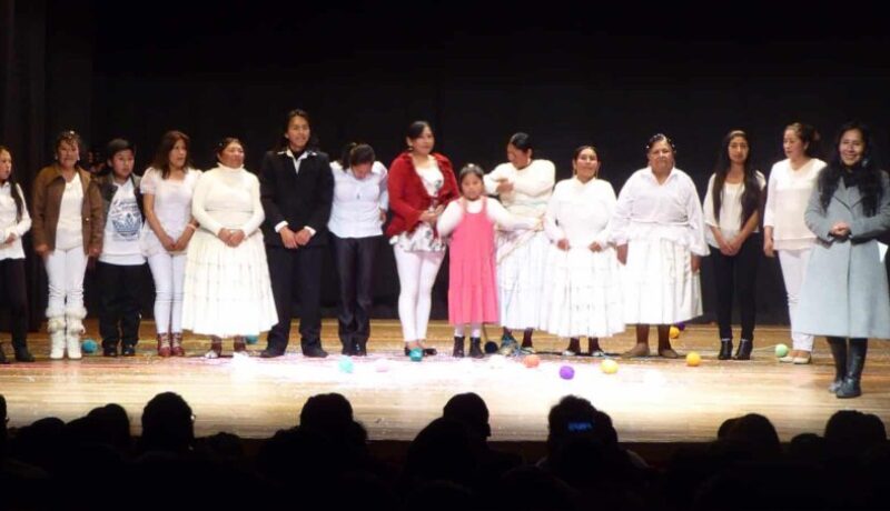 Foto teatro mujeres La Paz